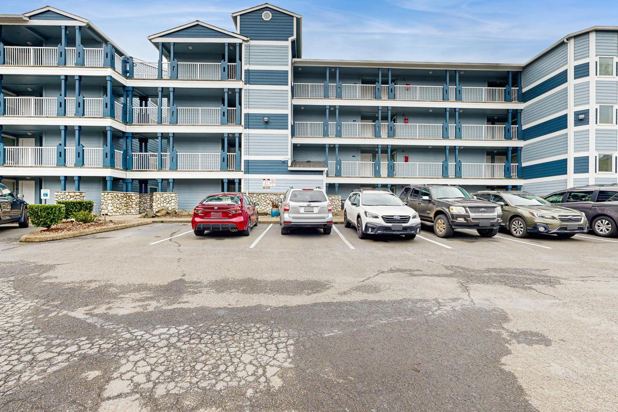 Waters Edge Apartment Salishan Beach Bilik gambar